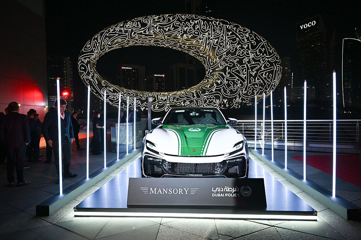 Ferrari Purosangue Mansory, mașina poliției din Dubai