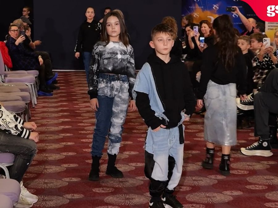 Copiii campionilor olimpici Alina Dumitru și Marius Urzică, vedete într-un show de modă: „Sunt uimit câte medalii a câștigat mama. O mai văd plângând!”