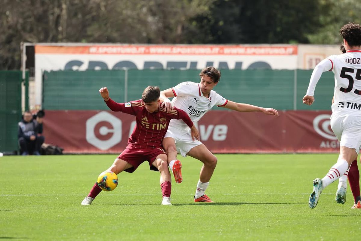 Matteo Duțu - Milan - carieră