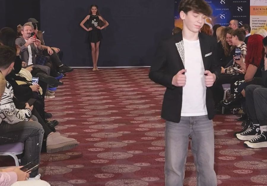 Copiii campionilor olimpici Alina Dumitru și Marius Urzică, vedete într-un show de modă: „Sunt uimit câte medalii a câștigat mama. O mai văd plângând!”