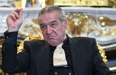 FCSB // Gigi Becali a sunat în direct la TV! Contre cu omul care vrea să cumpere Dinamo: „Vorbești de milioane, dar ai măcar 100.000 de euro? Cum să lași argatul să facă ce vrea cu calul tău?”