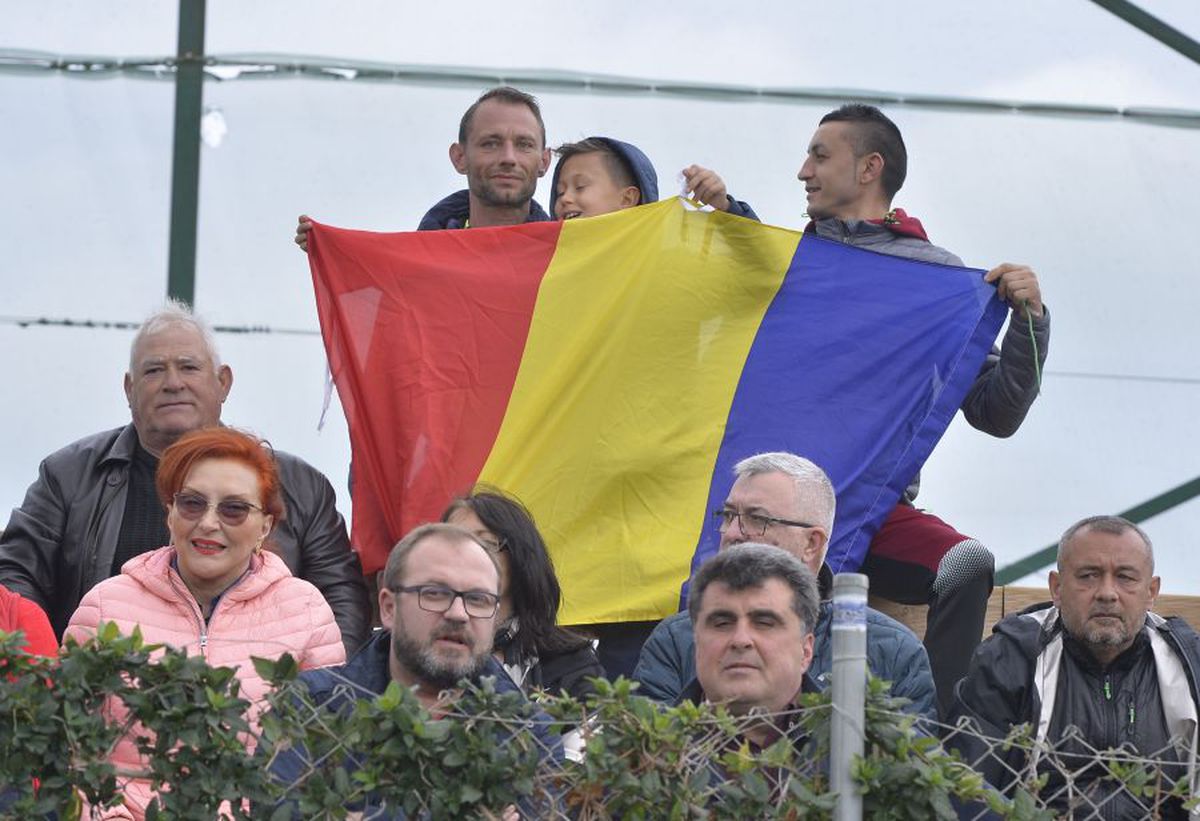 Dan Petrescu ia titluri, Gigi Becali crește copii » Cealaltă dimensiune a rivalității CFR Cluj - FCSB: campioana, printre cele mai „bătrâne” echipe din Europa!