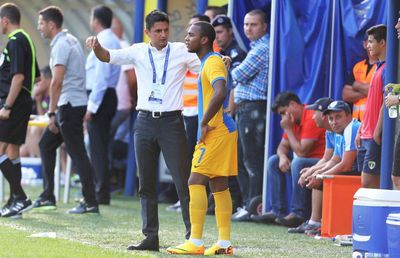 Ce jucător aduce Dinamo în probe: a jucat la Petrolul Ploiești, ultima oară în liga a 5-a din Anglia