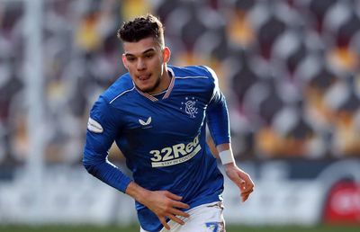 Fostul profesor de sport al lui Ianis Hagi divulgă: „S-a luptat cu numele lui. I-am dat un mesaj după Euro”