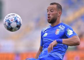 Al 4-lea transfer al iernii pentru Dan Petrescu » Neguț a semnat cu CFR Cluj