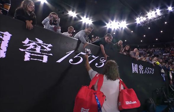Stefanos Tsitsipas, idee genială la Australian Open » Ce a făcut după calificarea în „șaisprezecimi”