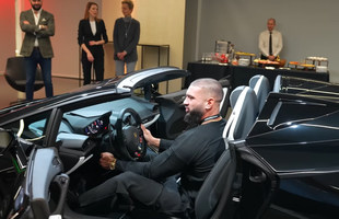 Dorian Popa a cumpărat un Lamborghini Huracan cu o sumă uluitoare! Primire incredibilă la fabrică + cu ce cadouri l-au răsfățat italienii