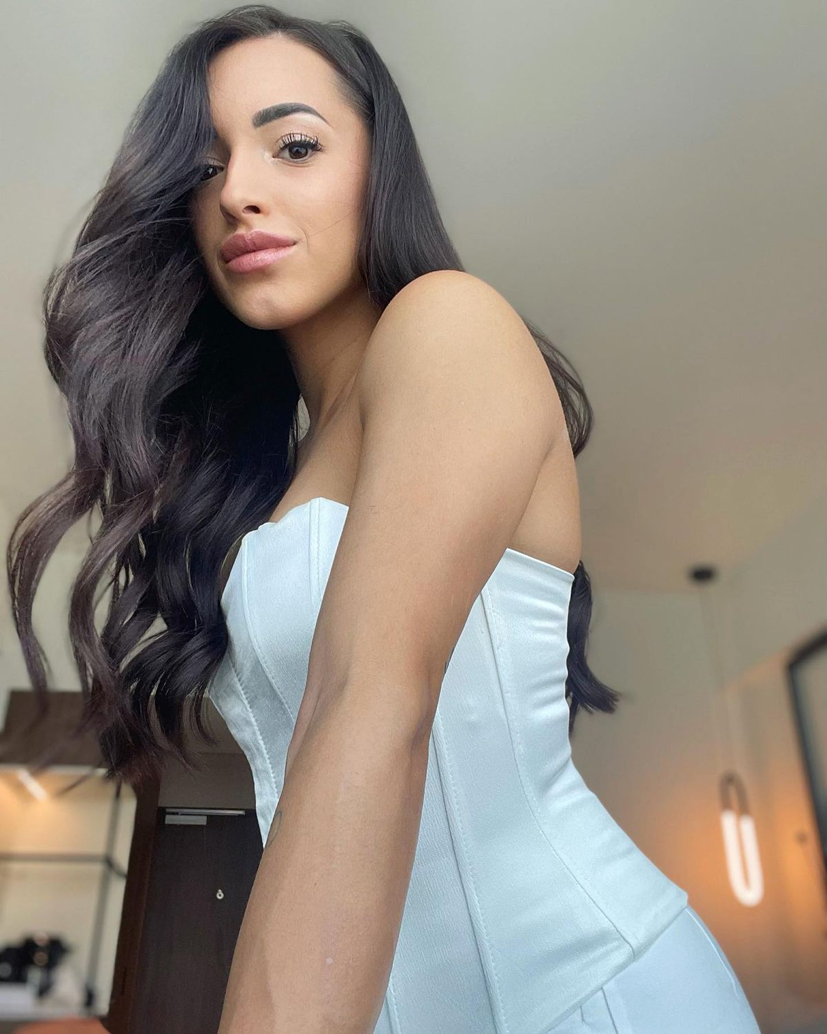 America Express - Larisa Iordache