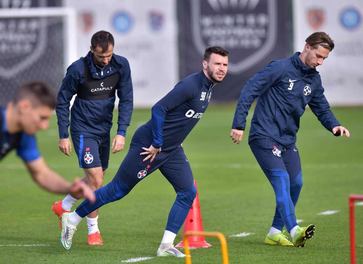 PREMIERĂ: FCSB a schimbat strategia » Neubert a lăsat biciul, a luat bagheta: „Jucăm totul în următoarele 3 etape”