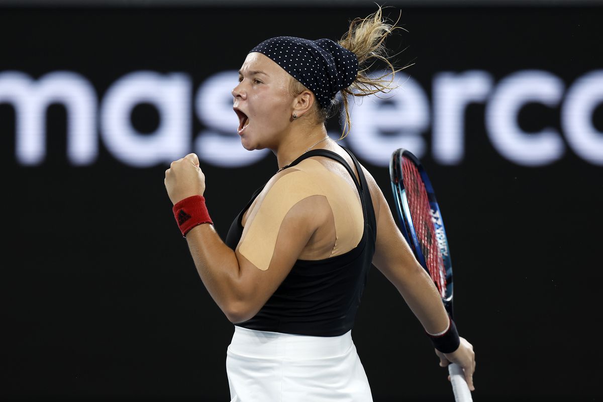 Maria Sakkari, nervi la Australian Open! S-a enervat pe adversara din Rusia: „Dacă mai face asta o dată, vorbesc cu supervizorul”