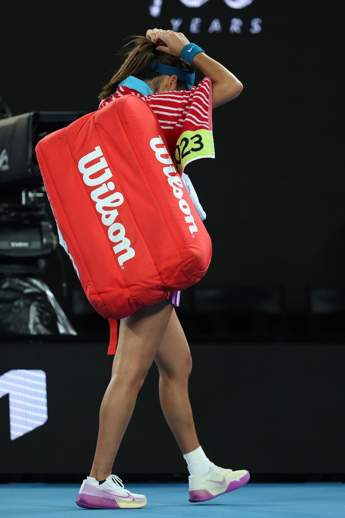 Emma Răducanu, eliminată la Australian Open! A pierdut în două seturi cu Coco Gauff