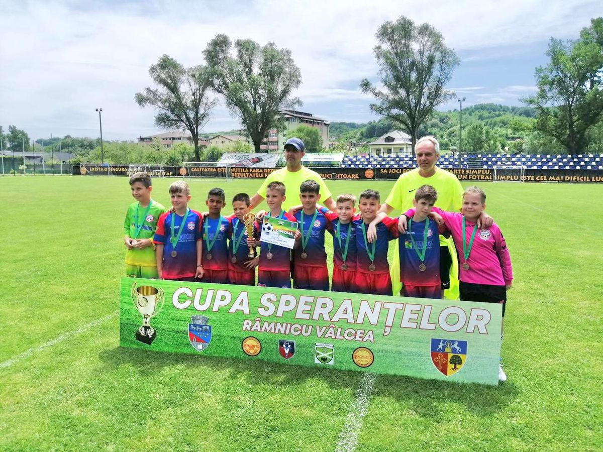 Bază de milioane în România » Proiectul e gata: „Ne-am apropia de ce au Hagi, FCSB, Craiova”