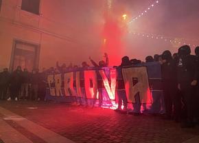 Se anunță show în tribune! » Câți ultrași ai celor de la FCU Craiova vor face deplasarea în Giulești la derby-ul cu Rapid