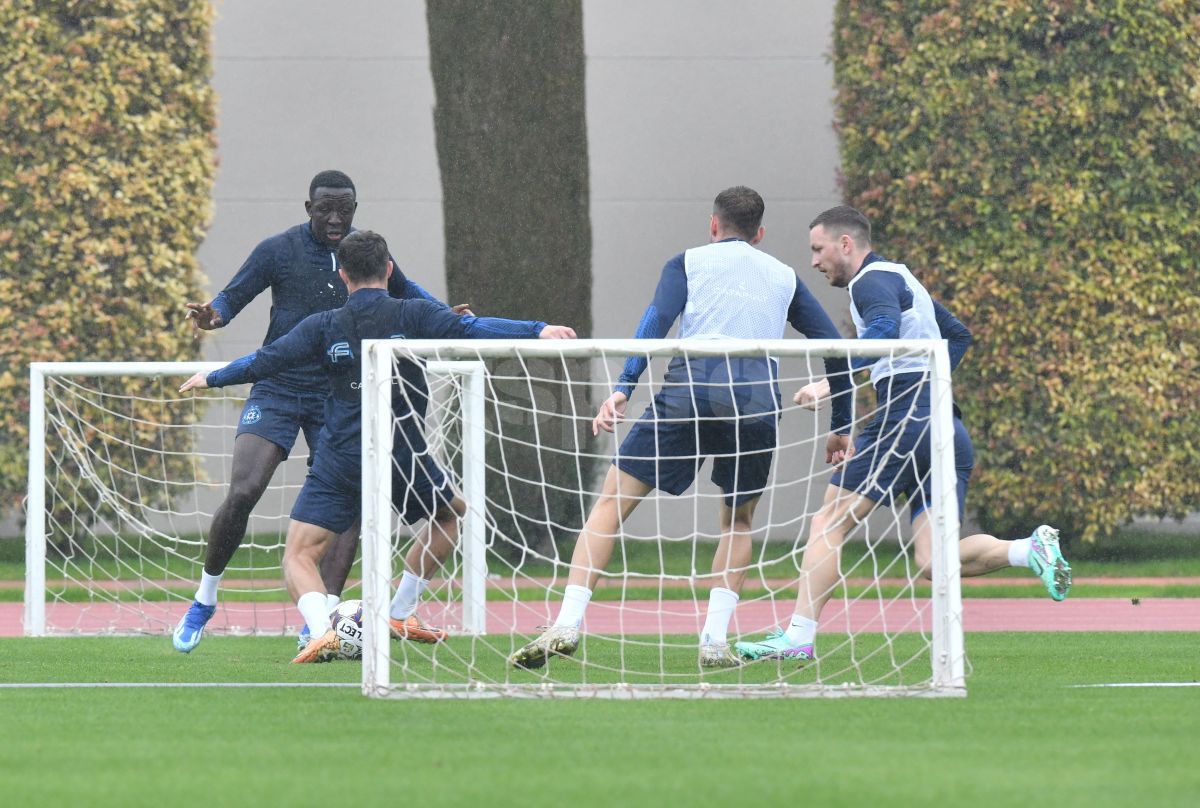 De ce a lipsit Florinel Coman de la antrenamentul FCSB-ului + Ngezana și-a surprins plăcut coechipierii