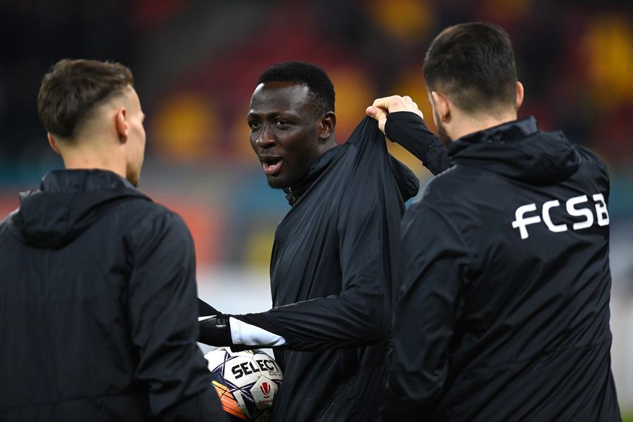 7 momente inedite surprinse de GSP la FCSB - Hermannstadt » De ce nu s-a antrenat în poartă Lukas Zima și cine l-a consolat pe Daniel Bîrligea