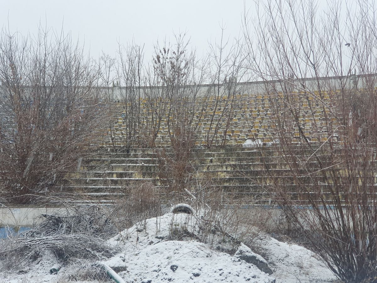Ruină stadion Bacău - decembrie 2024