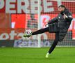 Lukas Zima, încălzire la pauza meciului FCSB - Hermannstadt 1-1. Foto: Eduard Vînătoru