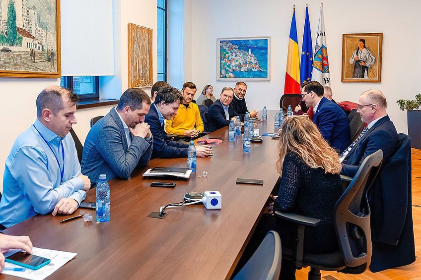 Burleanu, Nicolescu, Argăseală și Nicușor Dan la aceeași masă // sursă foto: Facebook @ Nicușor Dan