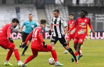 U Cluj, victorie cu ajutorul VAR în fața Gloriei Buzău, după un final DRAMATIC » „Studenții” termină și această etapă în vârful Superligii