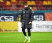 Lukas Zima, încălzire la pauza meciului FCSB - Hermannstadt 1-1. Foto: Eduard Vînătoru