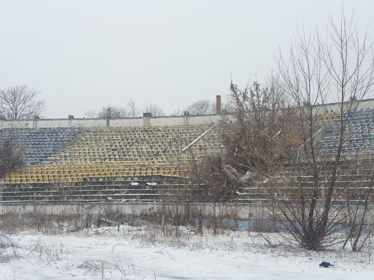 Ruină stadion Bacău - decembrie 2024