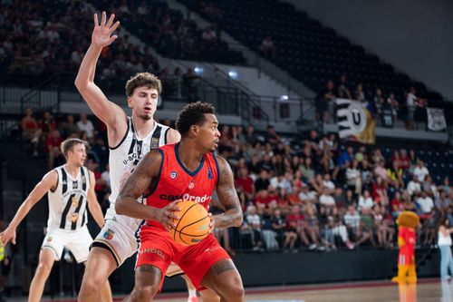 CSM Oradea vs. U-BT Cluj-Napoca, derby-ul României/Foto: Facebook (CSM Oradea)