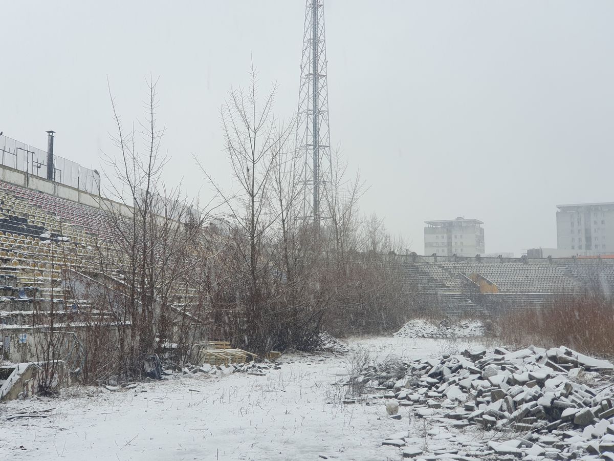 Ruină stadion Bacău - decembrie 2024
