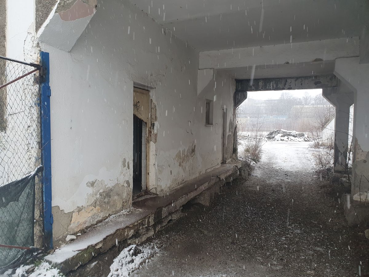 Ruină stadion Bacău - decembrie 2024
