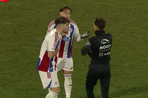 CFR Cluj - Oțelul, meci din runda 22 a Superligii » Cartonaș ROȘU în minutul 28