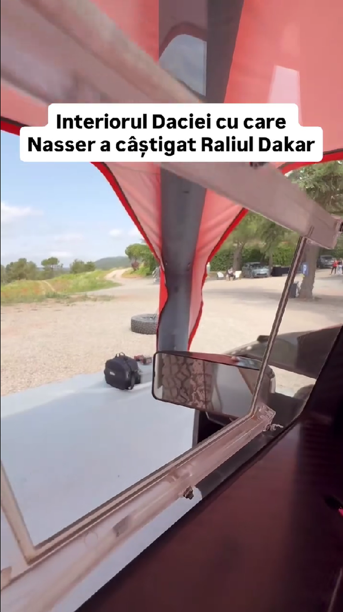 Cum arată interiorul Daciei care a scris istorie la Dakar » Butoane, cabluri, fibră de carbon și soluții „old-school”