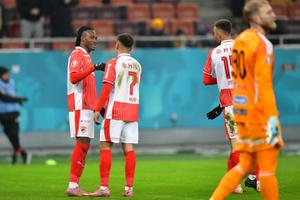 S-au săturat! Dinamo se poate despărți de unul dintre golgheteri în această vară