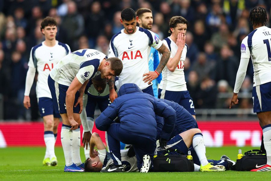 Se schimbă situația lui Radu Drăgușin! » Ce îl ține pe loc la Tottenham