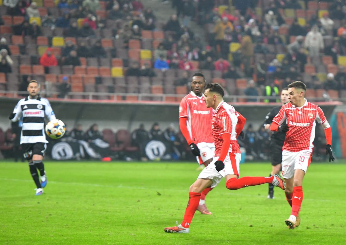 Ce a remarcat Ciprian Marica la Dinamo: „E ca Arsenal”