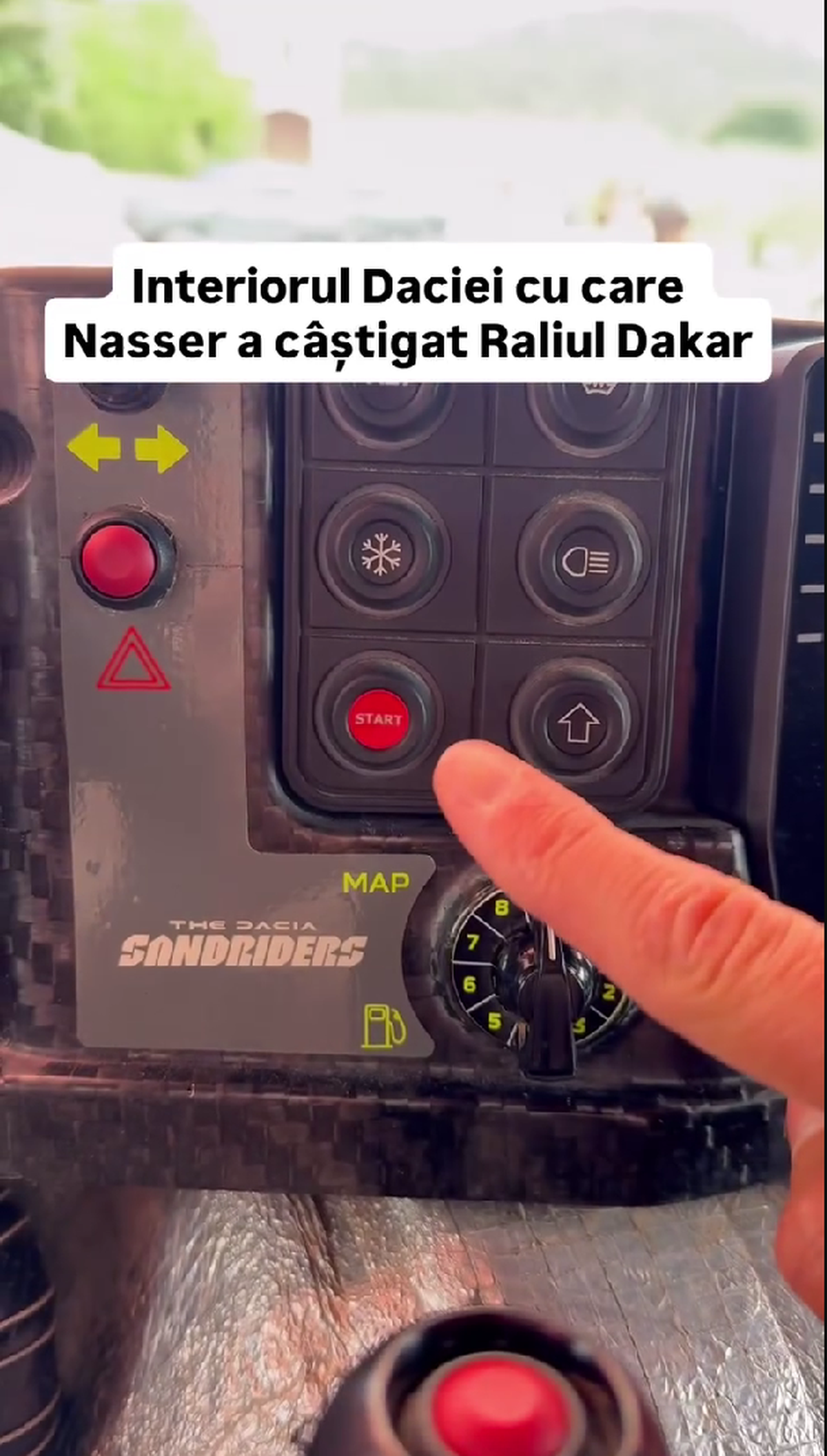 Cum arată interiorul Daciei care a scris istorie la Dakar » Butoane, cabluri, fibră de carbon și soluții „old-school”