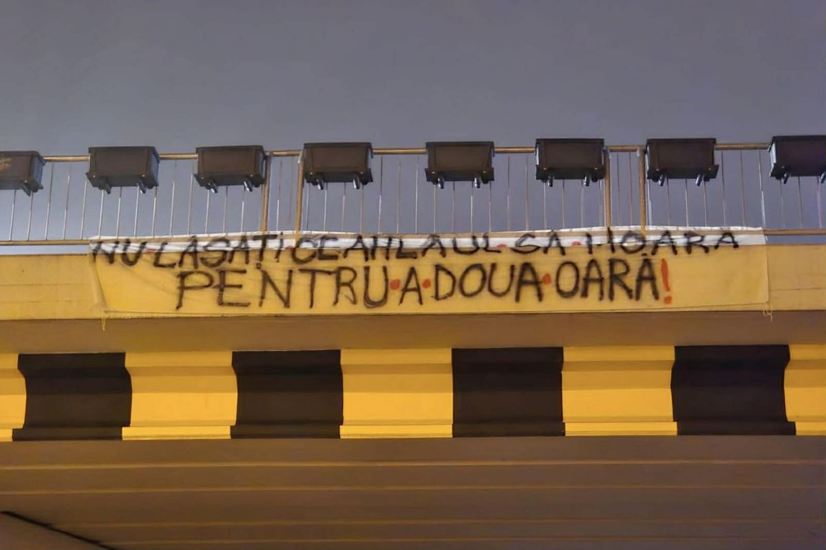 Echipa de tradiție este aproape de desființare, iar fanii au răbufnit: „Două giratorii – sute de milioane / În timp ce sportul local moare!”