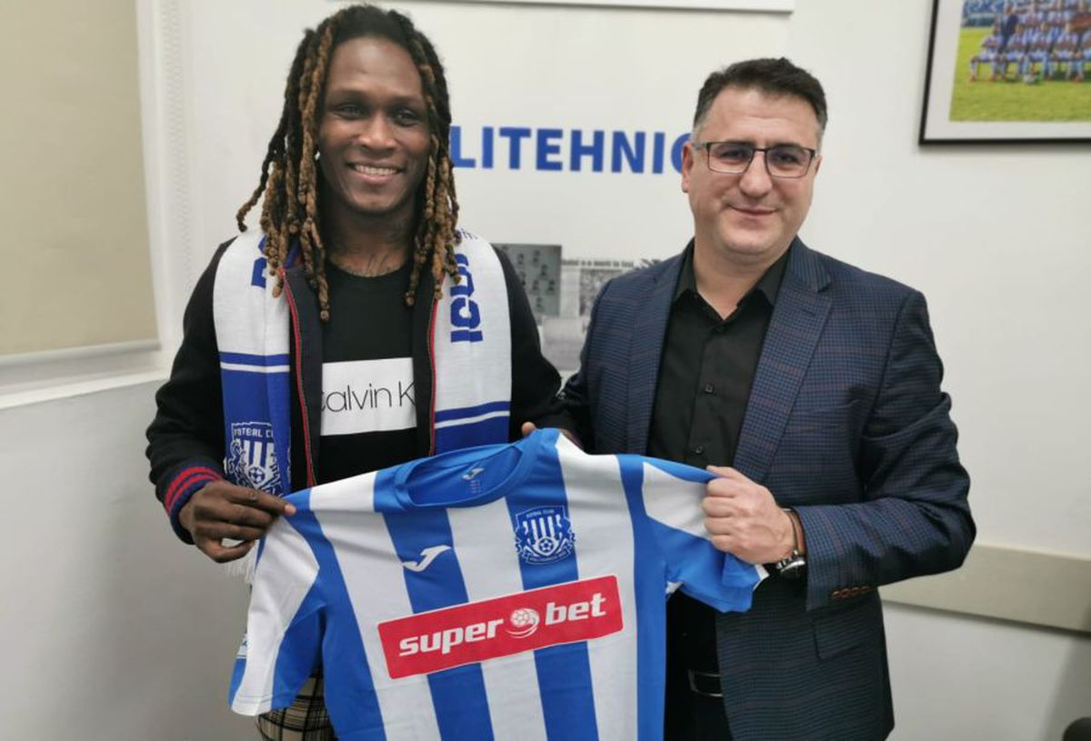 OFICIAL Habib Habibou a semnat cu Poli Iași! Detaliile contractului + atacantul a apărut la prezentare ca Bob Marley