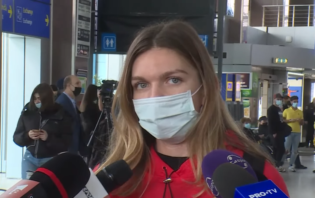Halep a fost întrebată, la revenirea în țară, despre retragerea Serenei + pe cine mizează în finala AO