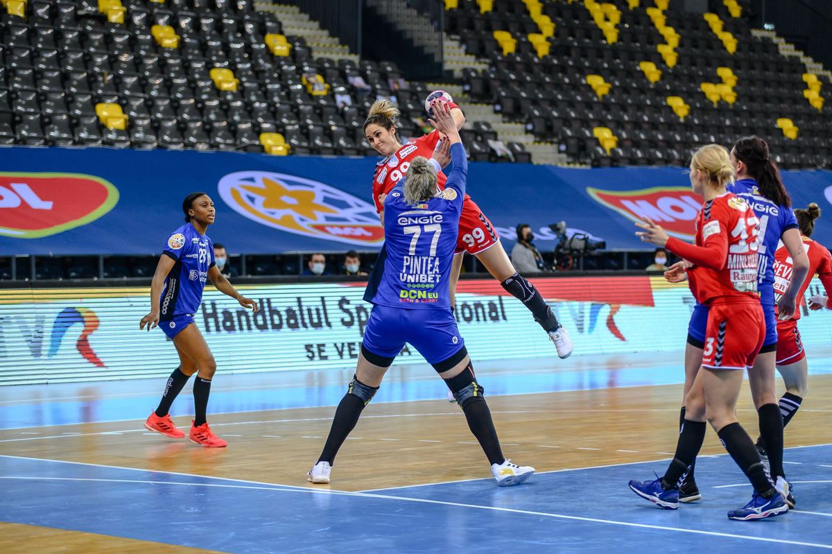 CSM București a câștigat derby-ul cu SCM Rm. Vâlcea, în ciuda problemelor de lot! Urmează șocul din Liga Campionilor