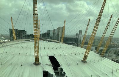 Furtună devastatoare în Marea Britanie » Acoperișul unui stadion uriaș din Londra a fost distrus