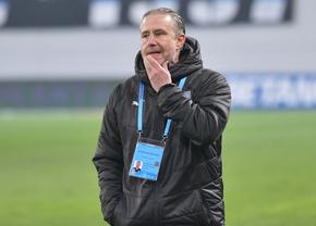 Ce-i lipsește lui Reghe pentru „foarte sus” » Universitatea suferă unde CFR Cluj excelează!
