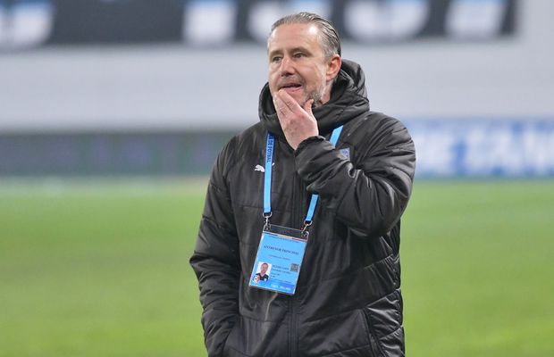 Ce-i lipsește lui Reghe la Craiova » Universitatea suferă unde CFR Cluj excelează!