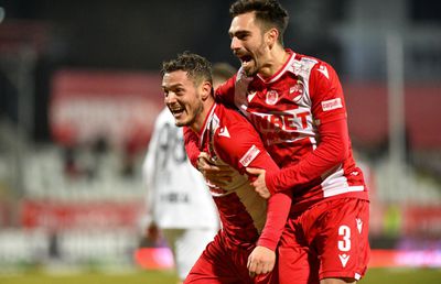 „Poker” în Ștefan cel Mare » Dinamo s-a distrat cu Gaz Metan, o echipă prăbușită! Premieră din 2018