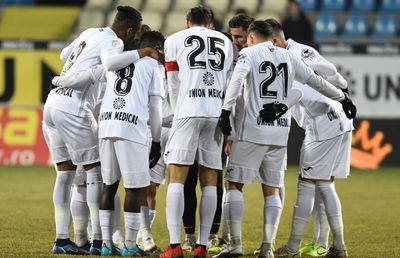 Suporterii lui Gaz Metan își strigă disperarea: „Un milion de euro a intrat în conturi. Pe ce s-a cheltuit?”