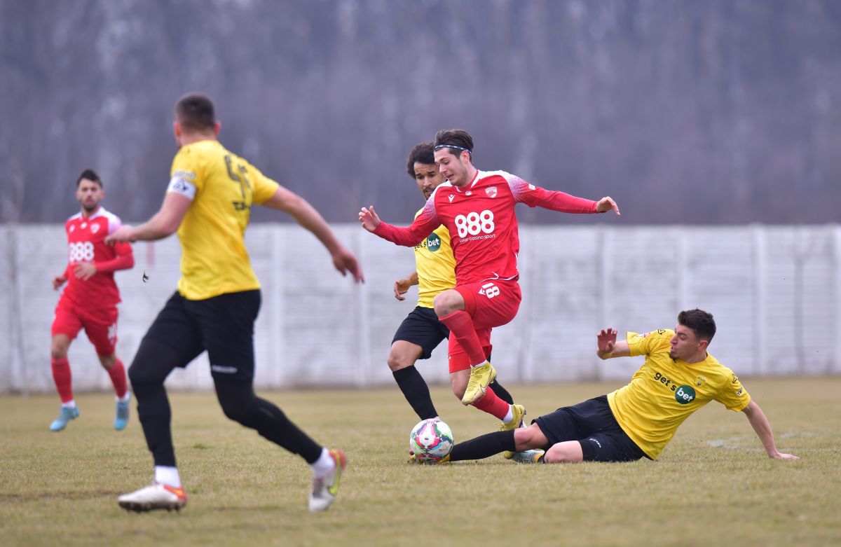 Dinamo - FC Brașov 2-1. Victorie convingătoare a „câinilor” cu o rivală la promovare!