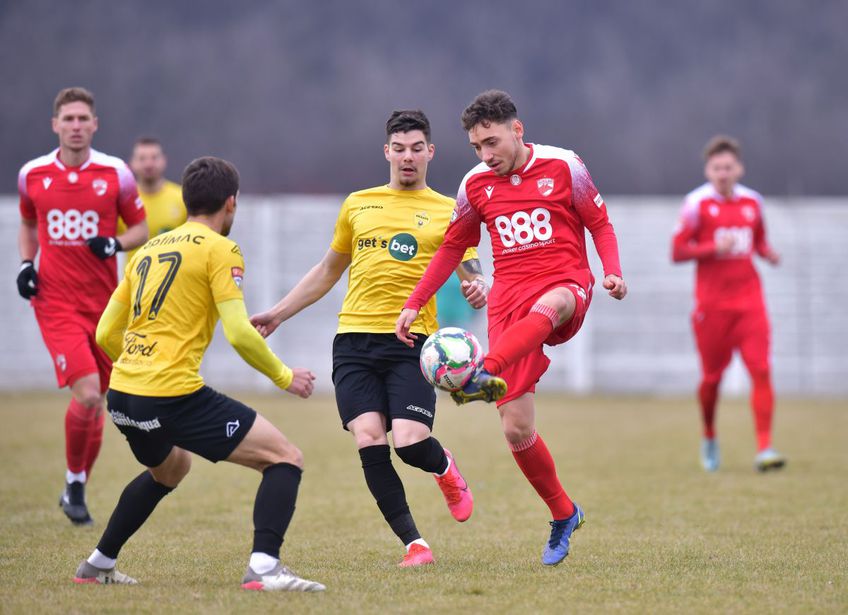 Dinamo - FC Brașov, amical tare între rivalele la promovare