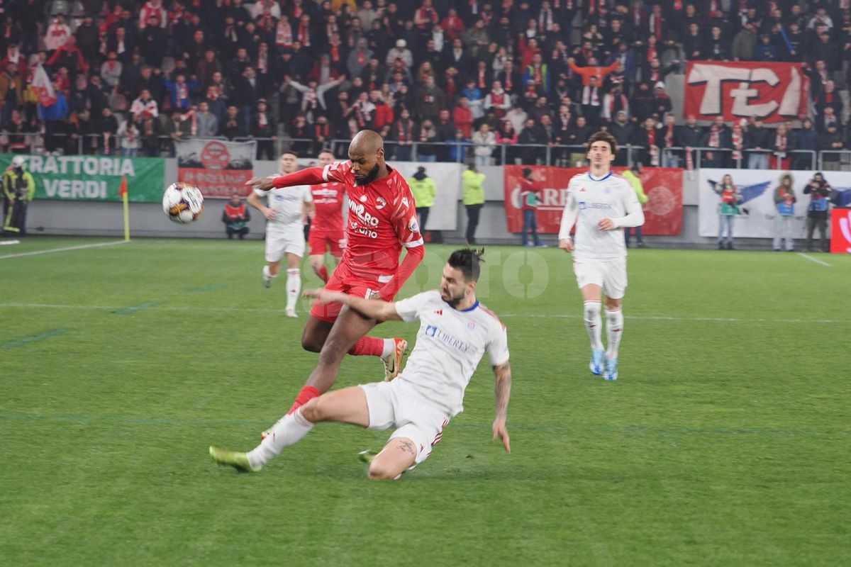 Probleme pe toate planurile pentru Dorinel Munteanu » Internat imediat după meciul cu Dinamo, a intrat și în atenția FRF: „Să se potolească!”