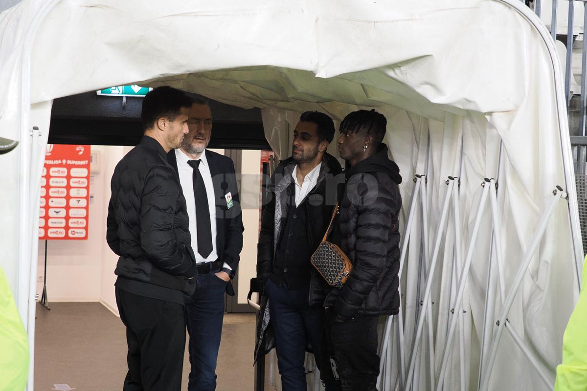 Dinamo - Oțelul 3-1 » Roșu aprins, Dinamo se ridică! Trupa lui Kopic a neutralizat-o și pe Oțelul. Cronica și notele date de Cristian Geambașu