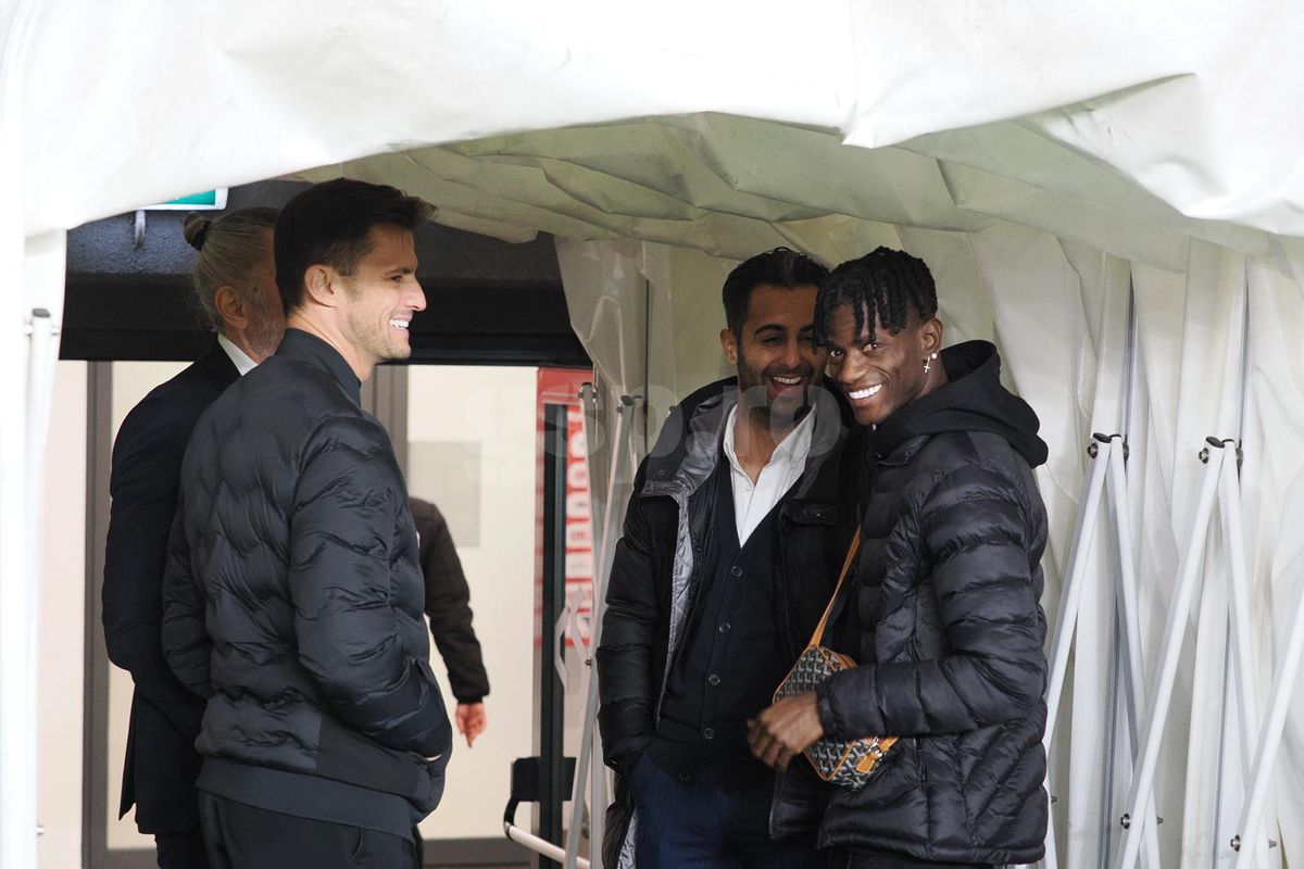 Dinamo - Oțelul 3-1 » Roșu aprins, Dinamo se ridică! Trupa lui Kopic a neutralizat-o și pe Oțelul. Cronica și notele date de Cristian Geambașu