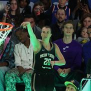 Sabrina Ionescu l-a înfruntat pe Steph Curry la All Star Game. Foto: NBA