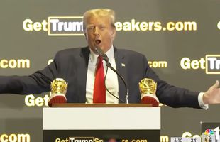 Donald Trump a lansat o linie de încălţăminte » Cât costă pantofii sport aurii